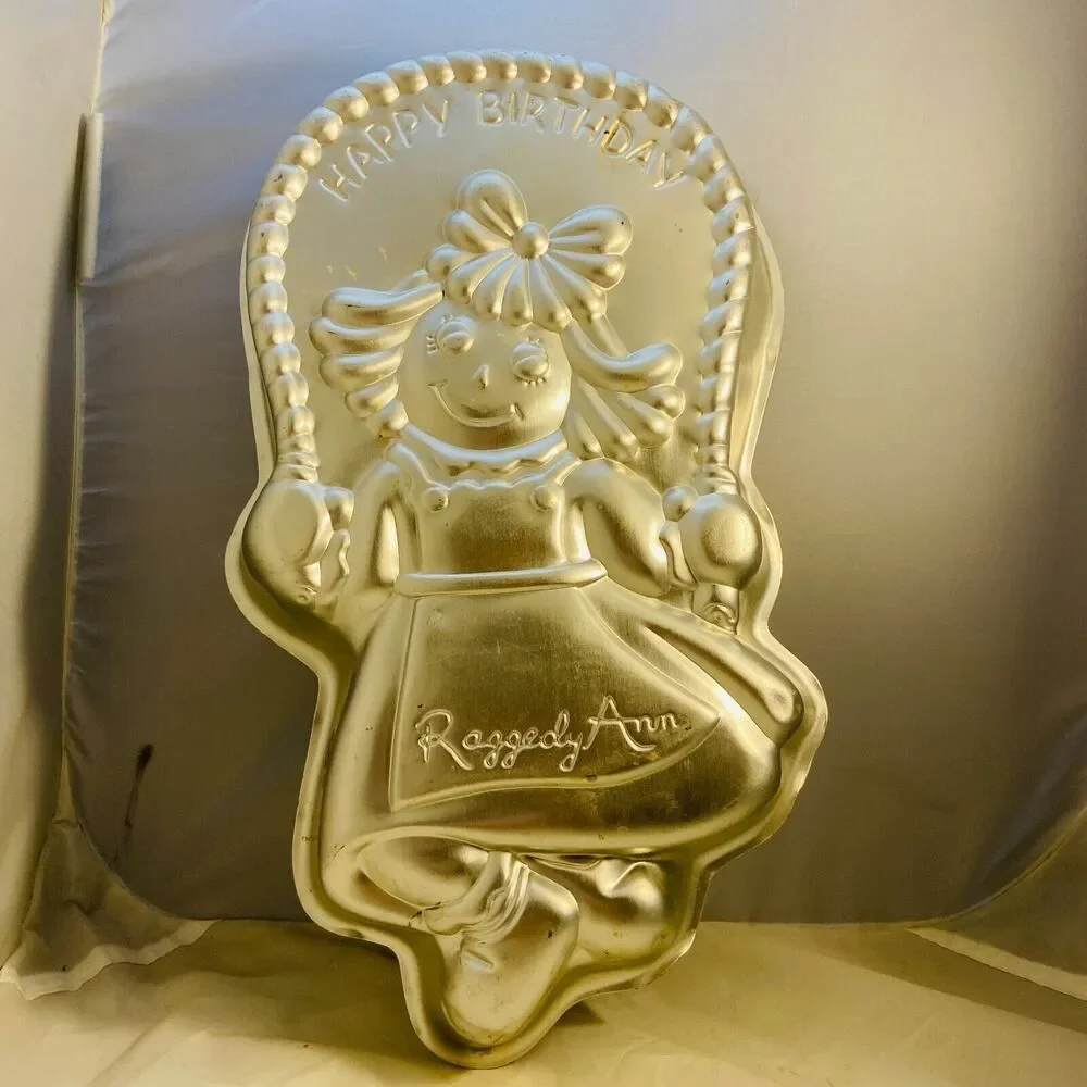 #4509 Vintage Estate Wilton Raggedy Ann cake mold 502-3797 1981